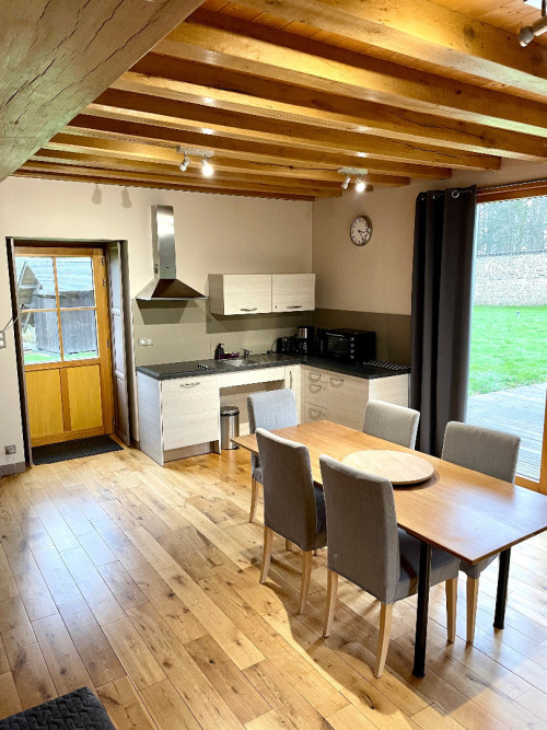 Salle à manger du Cottage, gîte à 25 minutes de Rennes, en Ille et vilaine