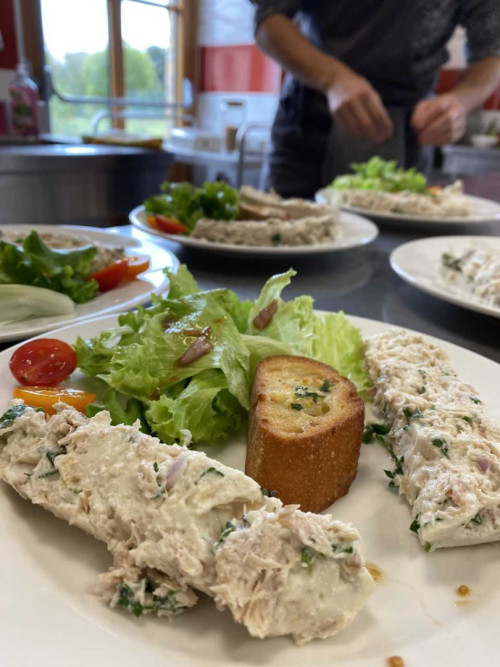 Menu assis pour un repas d'entreprise à 25 minutes de Rennes